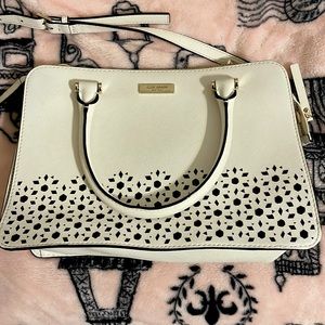 Beautiful barely used Kate spade purse